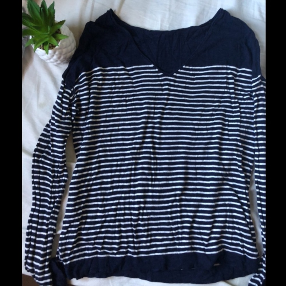 Stripped navy and white GAP sweater